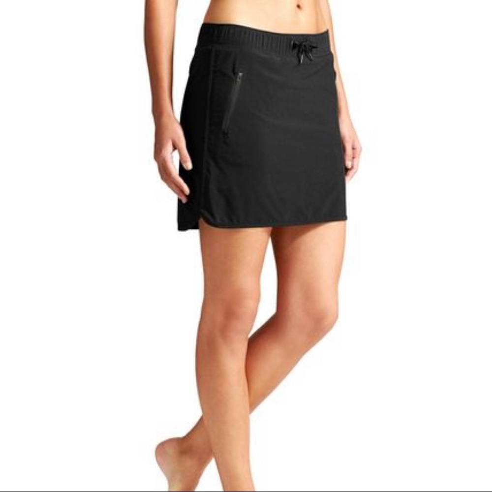 Athleta black tennis skirt XXS built in shorts
